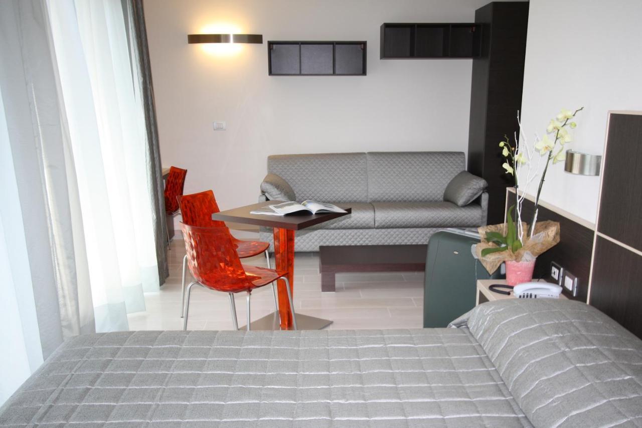 Hotel Garni Corallo Torbole Sul Garda Exterior foto